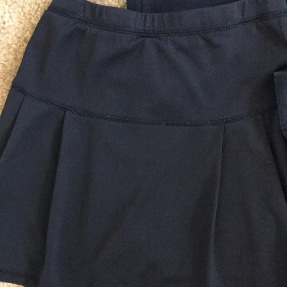 girls school uniform skirts and polo top - Picture 3 of 4